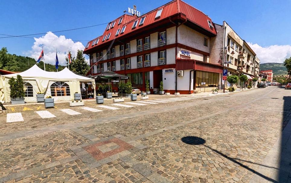 Hotel Sax Balkan Dimitrovgrad Exterior photo